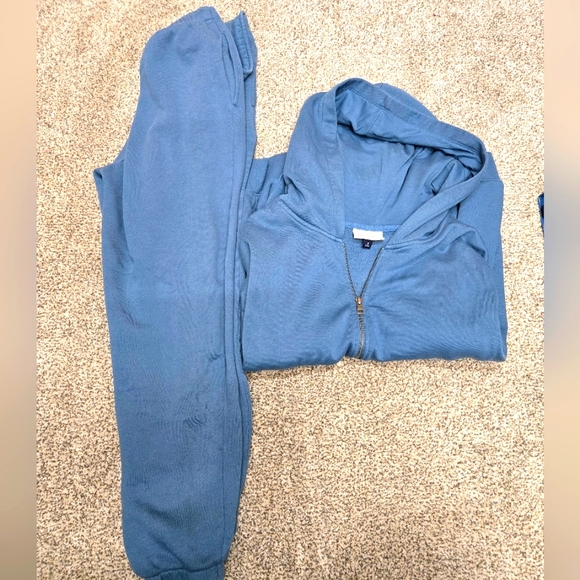 Euc Gorgeous blue sweat set Sz M. Target Universal Threads. Super soft and cozy. - Picture 1 of 11